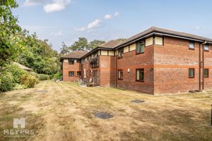 Communal Gardens- click for photo gallery
